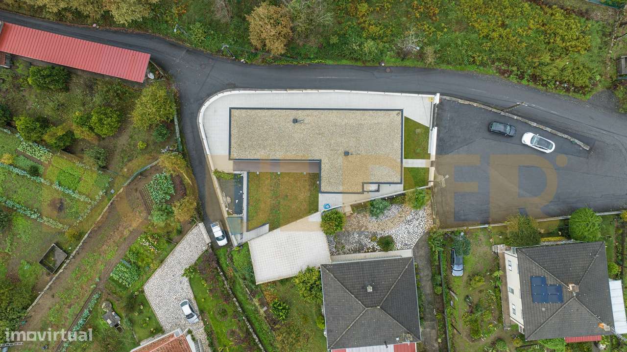 Moradia T4 de Arquitetura Moderna-39