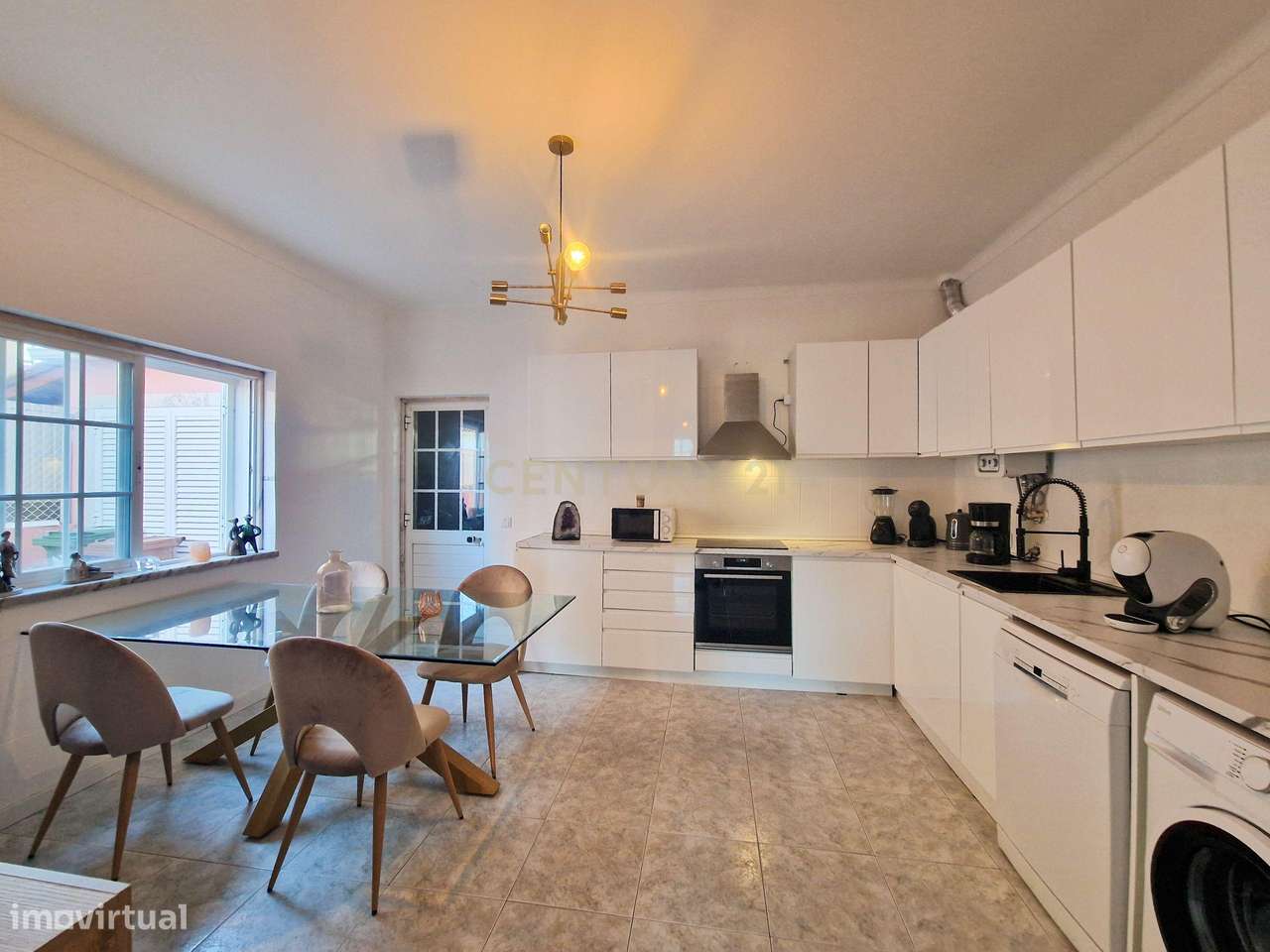 Moradia isolada de 6 assoalhadas com garagem - Zona tranquila - Grande imagem: 3/45