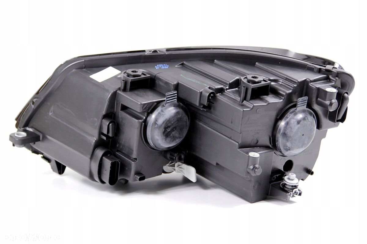 REFLEKTOR PRAWY LAMPA PRAWA VOLKSWAGEN CADDY 10-15 - 2