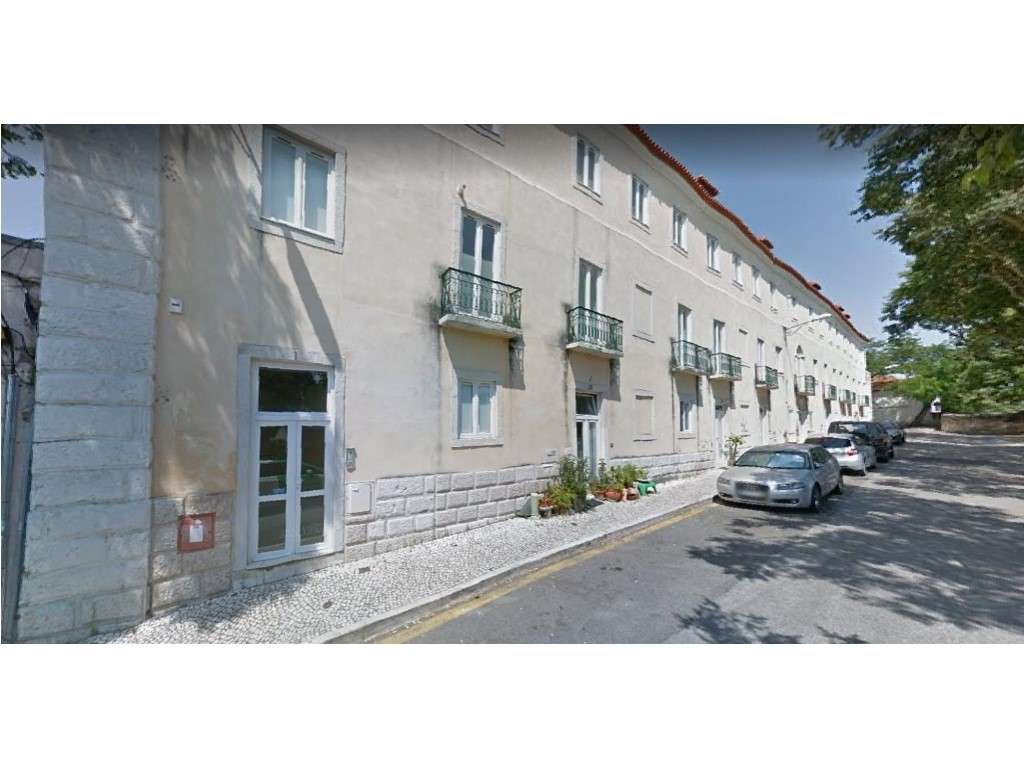 Loja com 244 m2, destinada a comércio no rés-do-chão - Grande imagem: 2/3