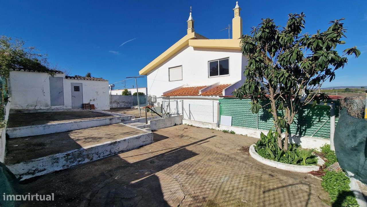 Moradia no Algarve a curta distancia a pé do comercio local em Algoz-16