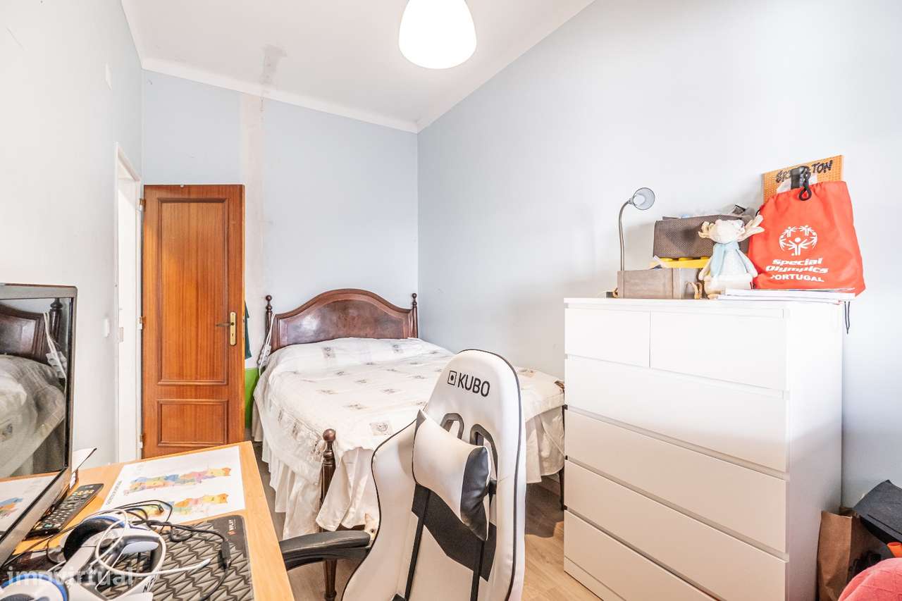 Moradia T3 com terraço e ar condicionado em Azeitão-13