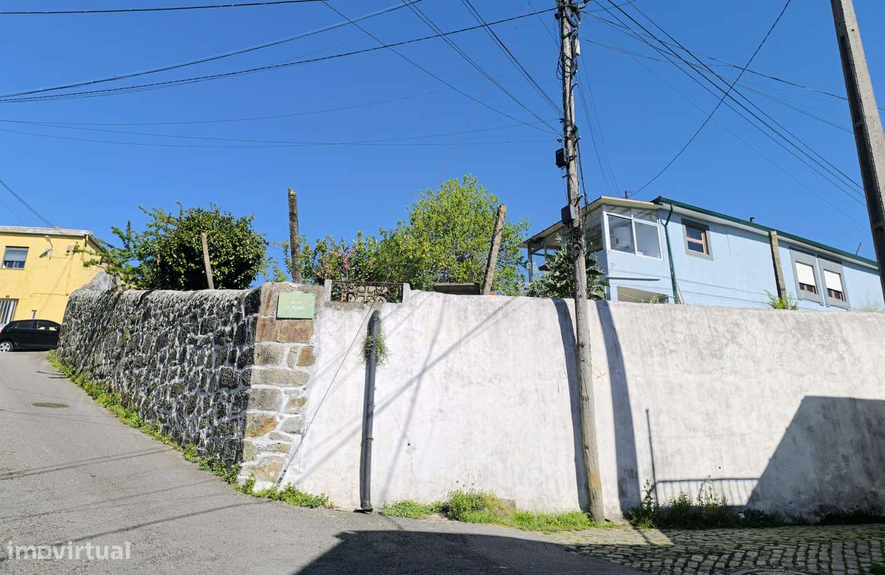 Quintinha com 4 Casas em Porto Campanhã-29
