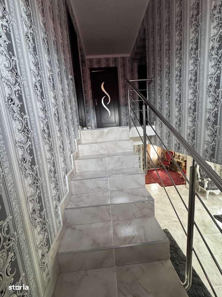 Casă cu 4 camere, teren 450mp, preț 165.000 EUR-10