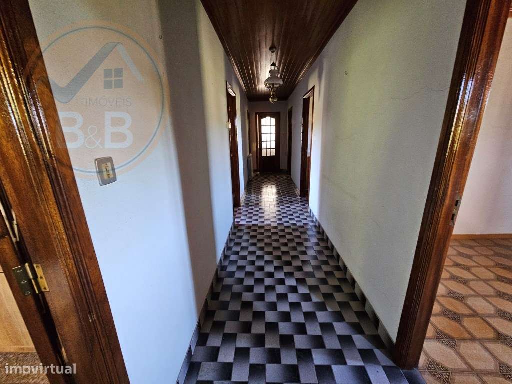 Moradia T4 com terreno, em Cavez, Cabeceiras de Basto-5