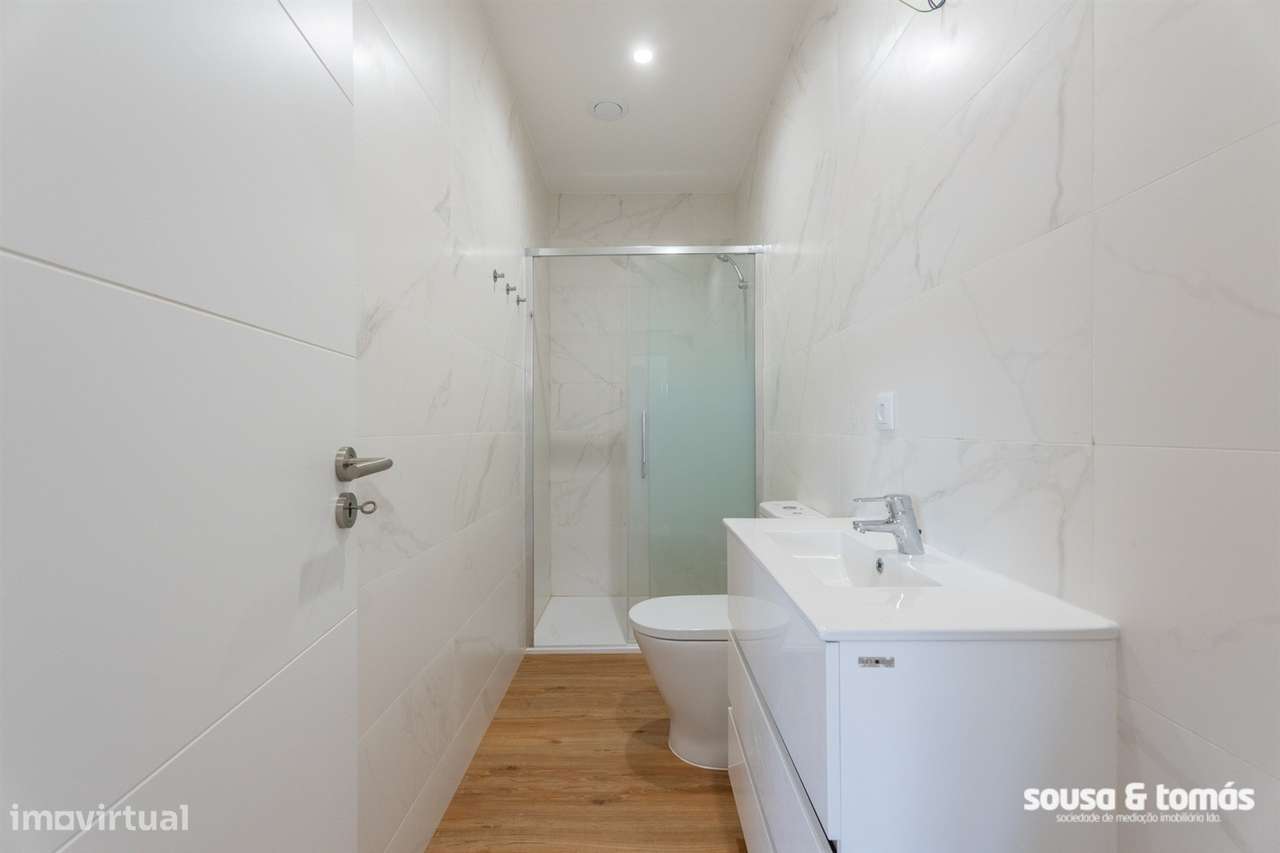 Oportunidade de Investimento – Apartamento T6 Arrendado a Estudantes |-16