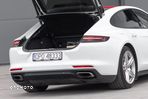 Porsche Panamera 4 E-Hybrid - 32