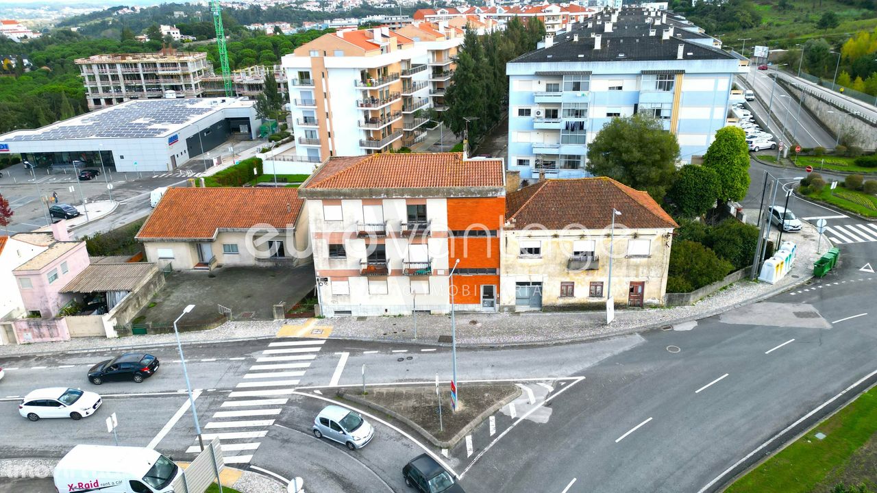 Predio no centro de Leiria