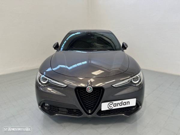 Alfa Romeo Stelvio 2.2 D Sprint AT8 - 2