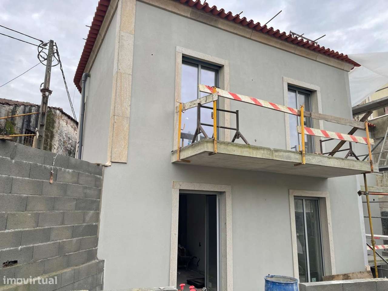 Apartamento NOVO com 2 lugares de garagem - Grande imagem: 4/49