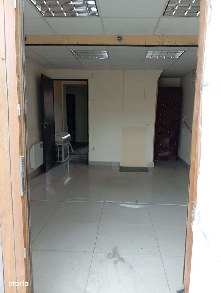 Spatiu comercial in zona Piata Catedralei - Imagine principală: 5/16