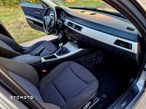 BMW Seria 3 318d - 28