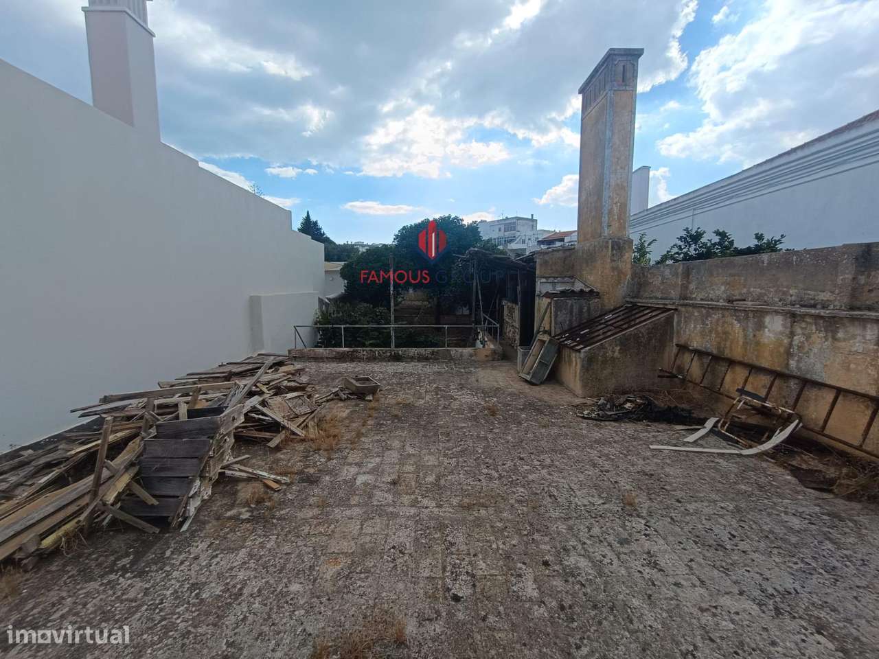 Portimão: Moradia T3 com potencial incrível, Terreno Amplo e...-4