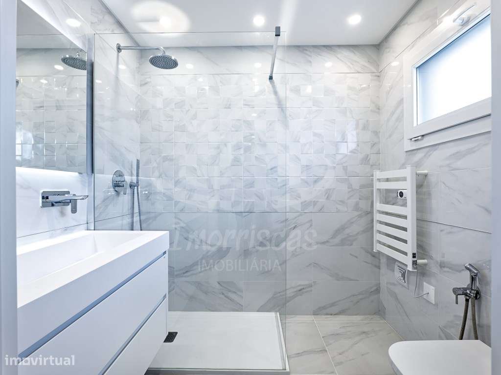 Moradia V4 Nova de Luxo com Rooftop e Vista Rio | Santa Iria de Azóia-54