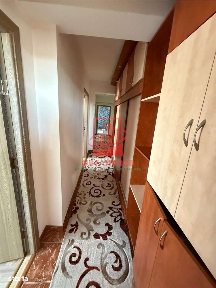 Ap 3 cam decomandat, mobilat– Podu Ros,  Palas-Centru-3