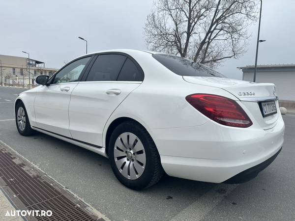 Mercedes-Benz C 220 CDI DPF Automatik Avantgarde - 4