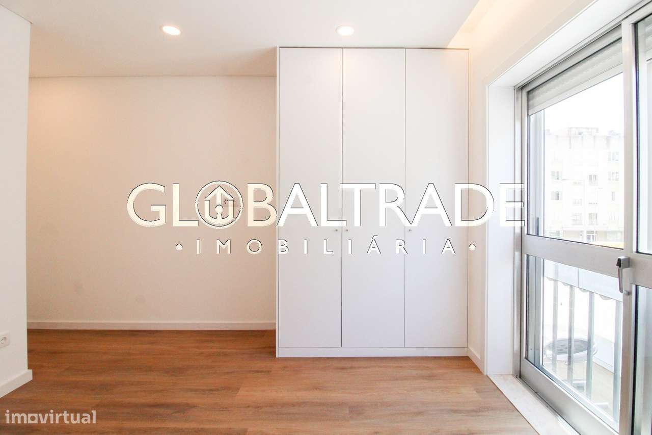 Apartamento T2 Renovado em Leça do Balio-19