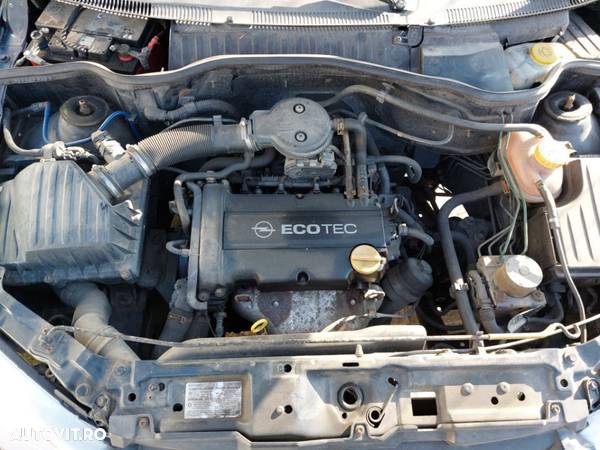 Dezmembrari Opel Corsa C 1.2 benzina 3 usi - 4