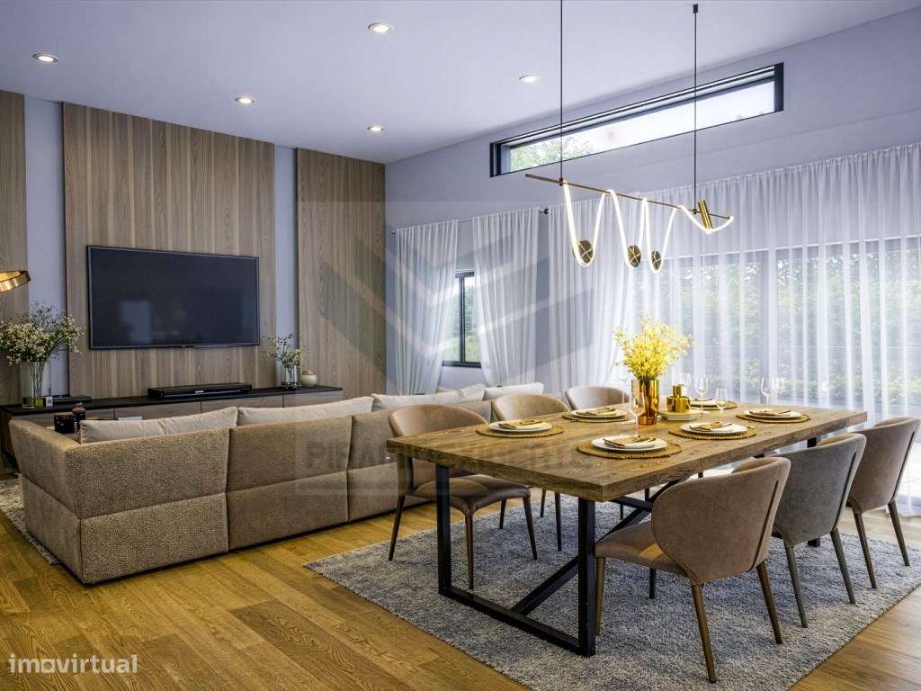 Moradia Isolada T4- 3 Suítes, Lavandaria, Piscina / Lareira - Grande imagem: 4/10