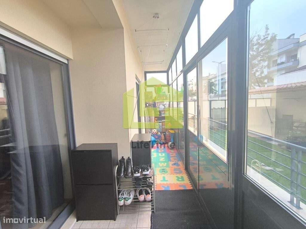 Apartamento T3 Com  terraço privativo-12