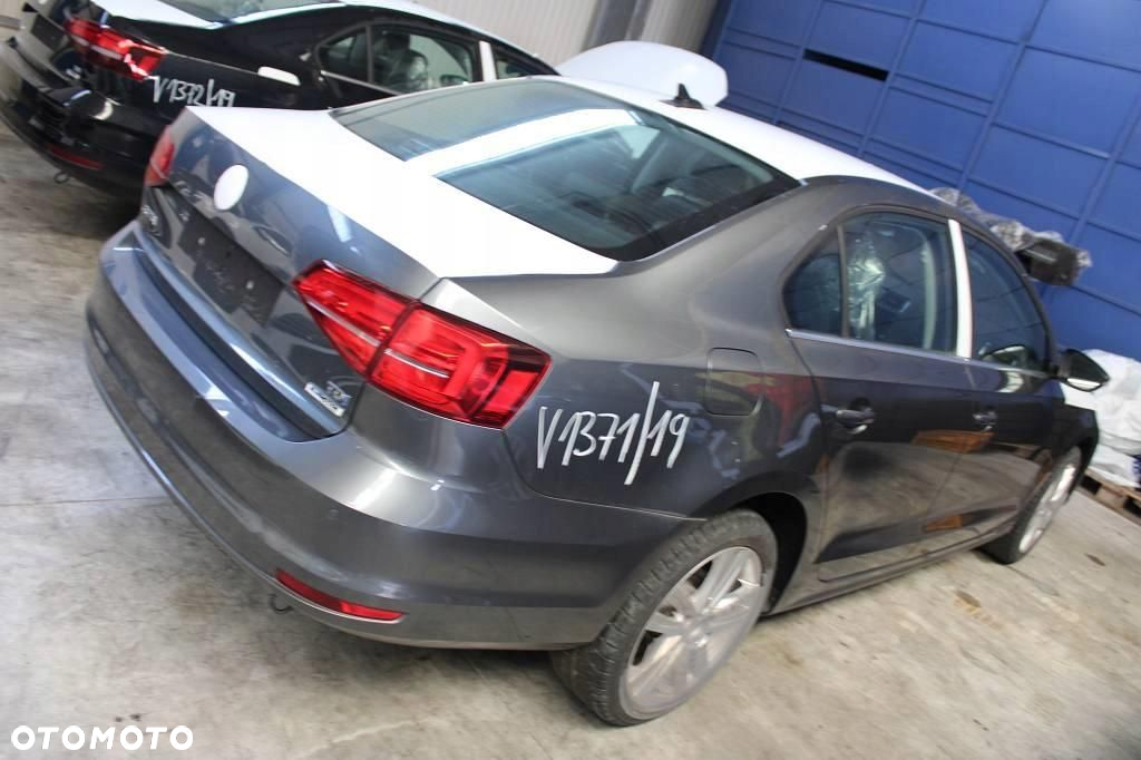 KLAPA TYLNA VW JETTA VI 6 5C LD7X - 10