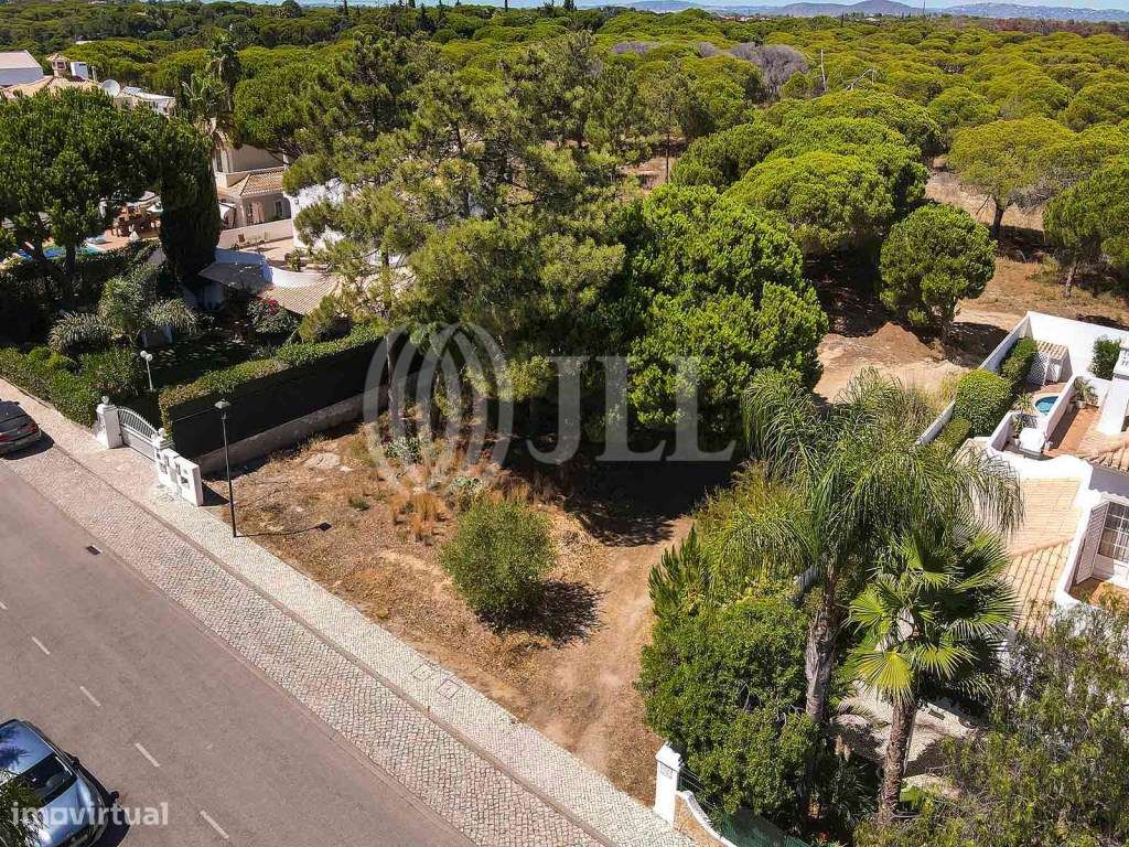 Terreno para construção, Varandas do Lago, Ancão, Algarve - Grande imagem: 2/19