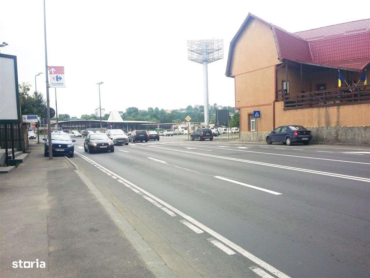 Spatiu: comercial, showroom, productie de inchiriat in Bartolomeu - Imagine principală: 4/20