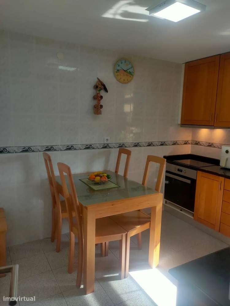 Andar Moradia em Banda - T3 Duplex na Senhora da Hora com garagem box-5