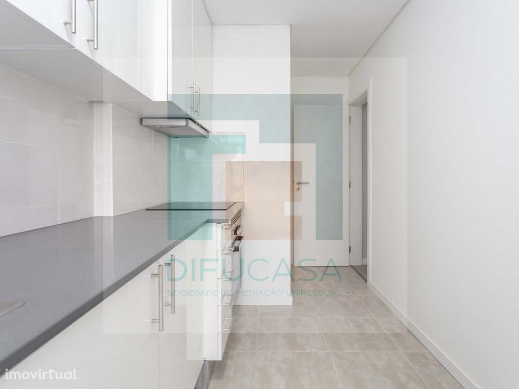 Apartamento T3 Totalmente Remodelado - Zona Central das P...