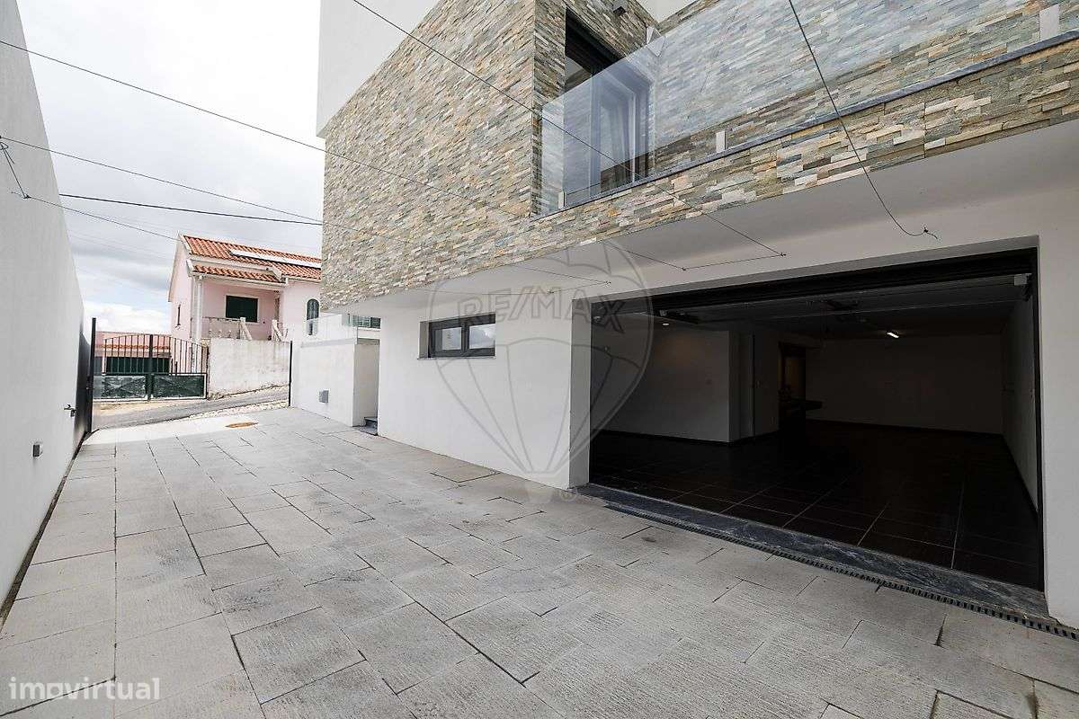 Moradia T4 para venda-35