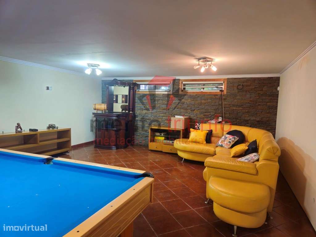 FANTÁSTICA MORADIA T3 C/ PISCINA - MANHENTE - BARCELOS-50