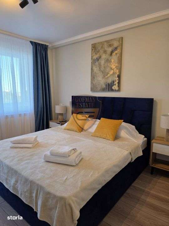 2 cam Decomandat Centru liceul Traian Neversea balcon parcare, A/C - Imagine principală: 4/7