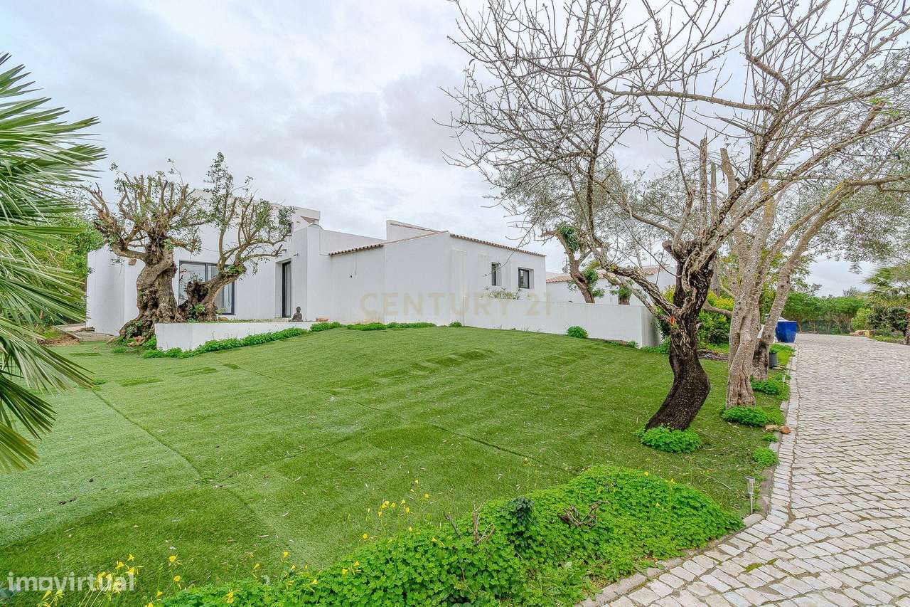 Moradia Renovada com Piscina em Quelfes, Olhão - Grande imagem: 4/31