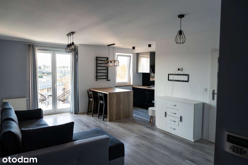 Nowoczesna kawalerka z widokowym balkonem-5