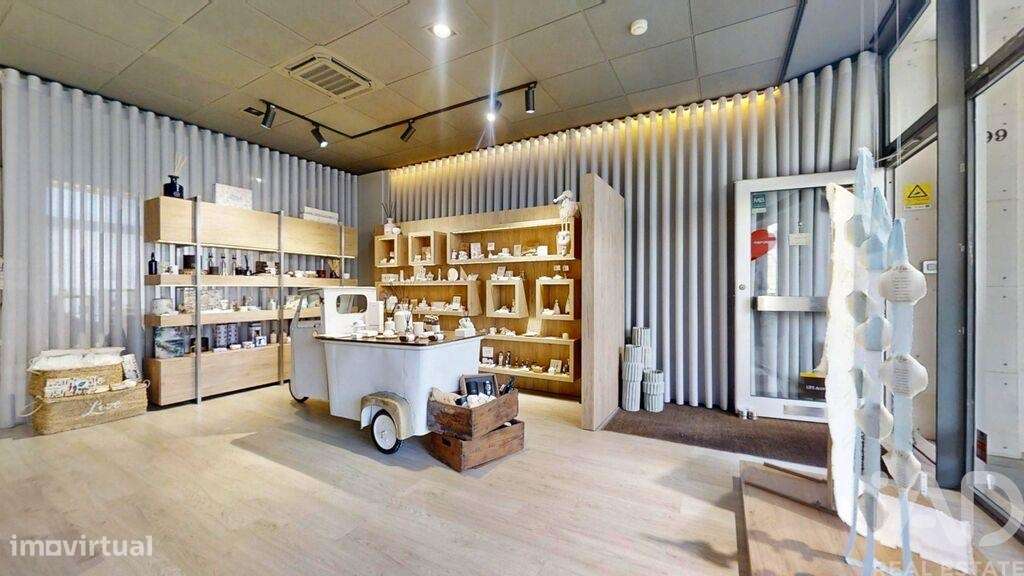Loja / Estabelecimento Comercial em Cidade da Maia de 97,00 m2 - Grande imagem: 1/30