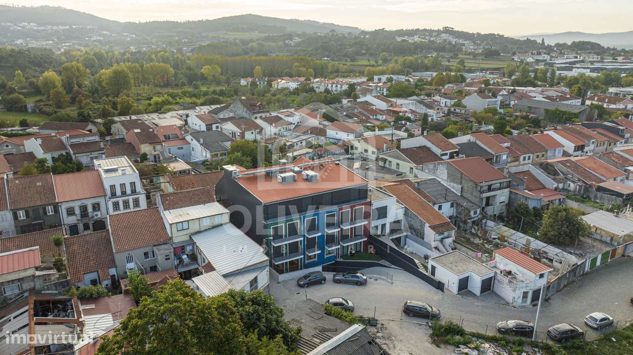 Apartamento T2 com terraço em Real-3