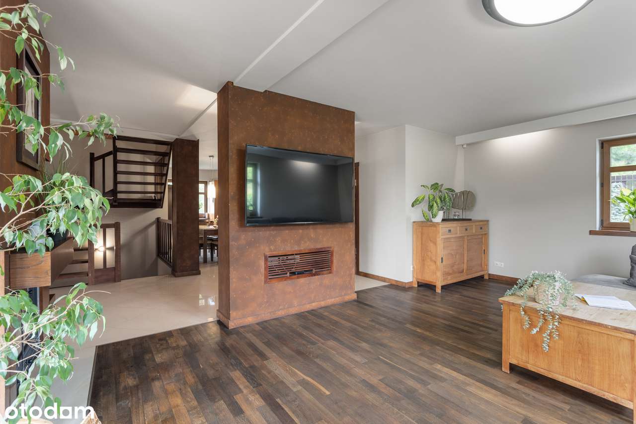 Wyjątkowy dom obok lasu i jezior! Wygodny dojazd do centrum miasta-5