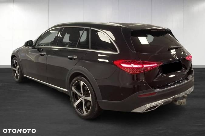 Mercedes-Benz Klasa C 220 d 4-Matic All-Terrain Avantgarde - 3