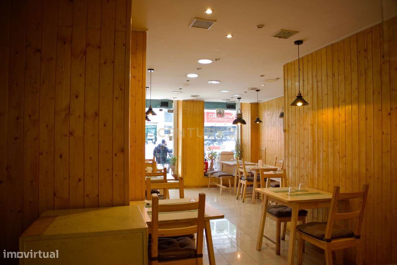 TRESPASSE DE NEGÓCIO DE RESTAURAÇÃO - SHANU BURGER | ESTRADA DE BENFIC - Grande imagem: 2/23