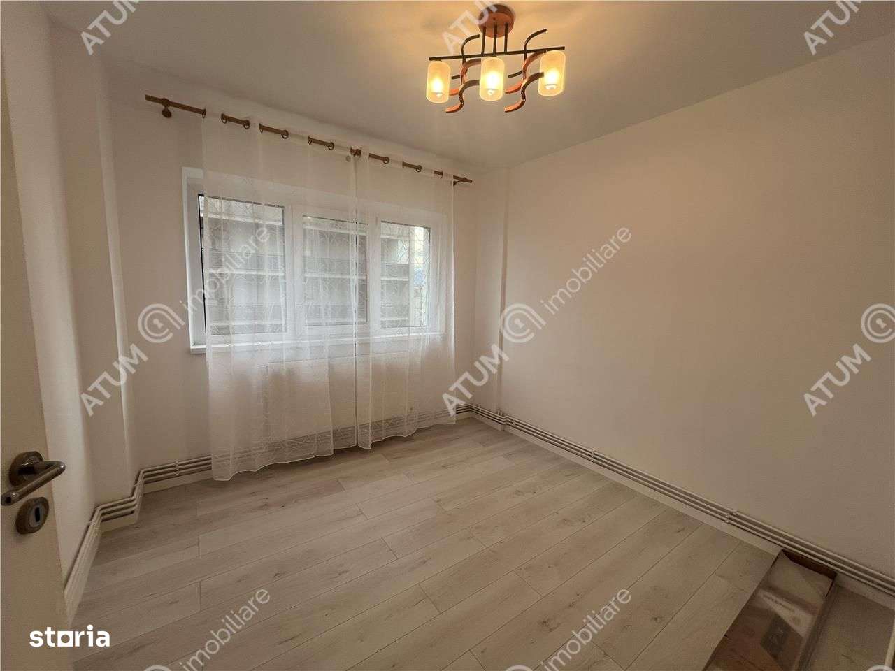 Apartament renovat cu 2 camere decomandate si balcon zona Rahovei - Imagine principală: 2/11