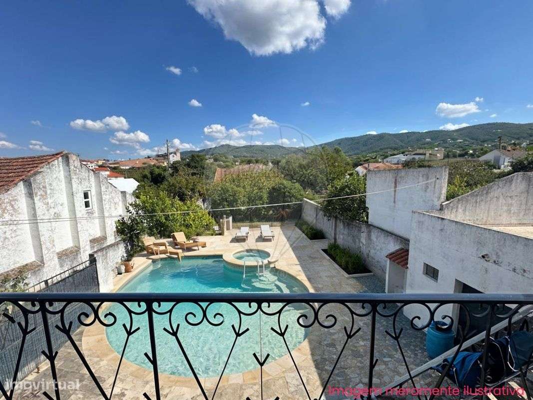 Moradia T5 para venda-27