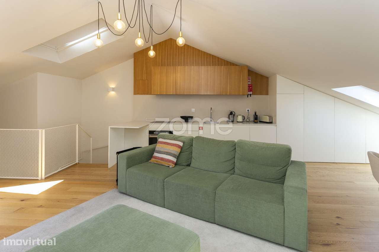 Moderno T1 Duplex com Suite e Terraço na Rua da Cedofeita, Porto. - Grande imagem: 2/34
