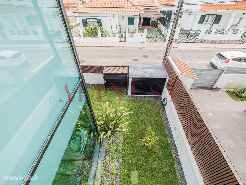 MORADIA T4 DE LUXO | 3 SUÍTES | ELEVADOR | PISCINA AQUECIDA | AROEIRA-47