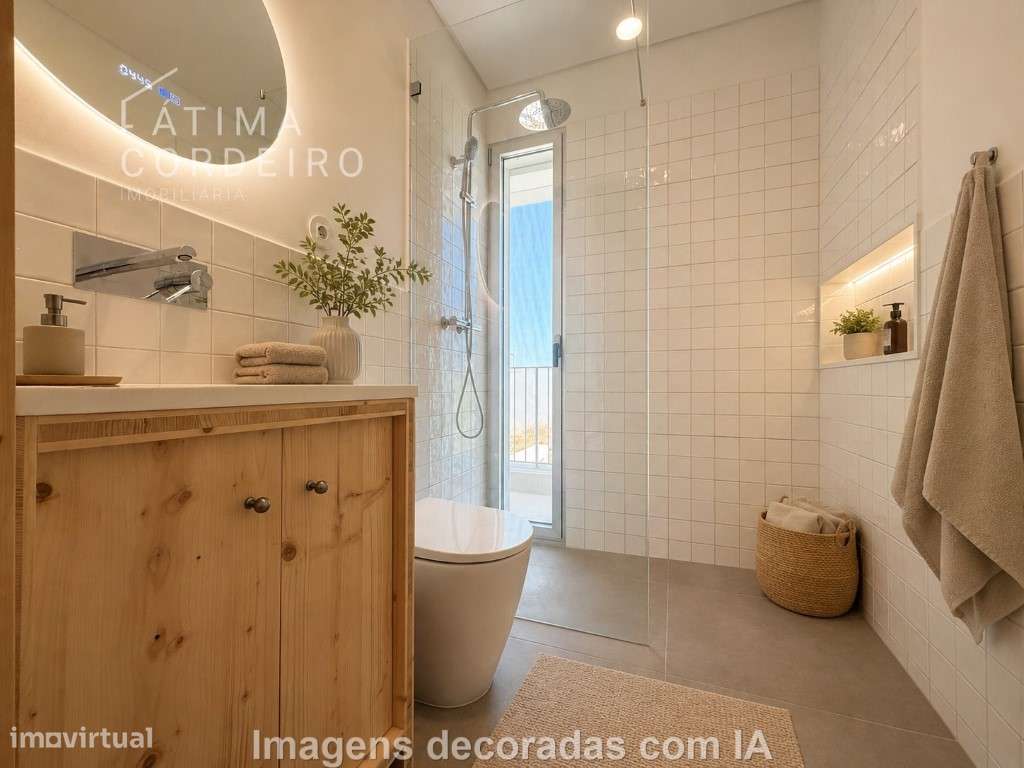 Moradia T4+1 com Piscina e Acabamentos de Excelência - Próxima do F...-21