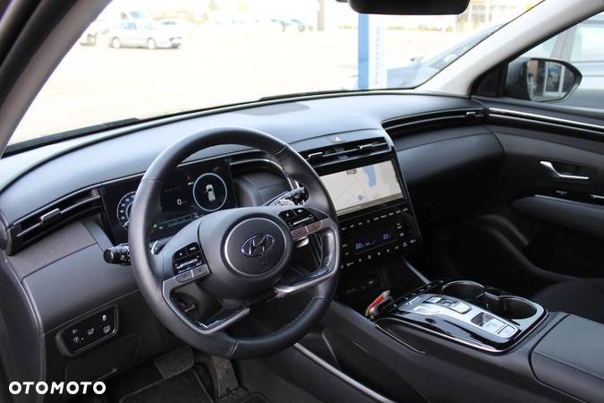 Hyundai Tucson 1.6 T-GDi HEV Executive 2WD - 11