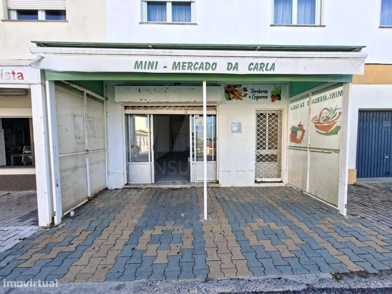 Espaço Comercial com 77,5 m² em Peniche-0