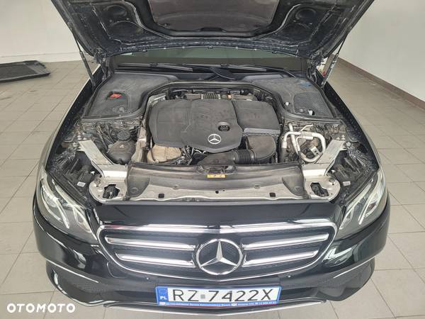 Mercedes-Benz Klasa E 200 d 9G-TRONIC - 13