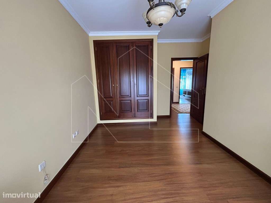 Moradia T4 triplex com jardim e terraço - a 6 minutos de Aveiro-21