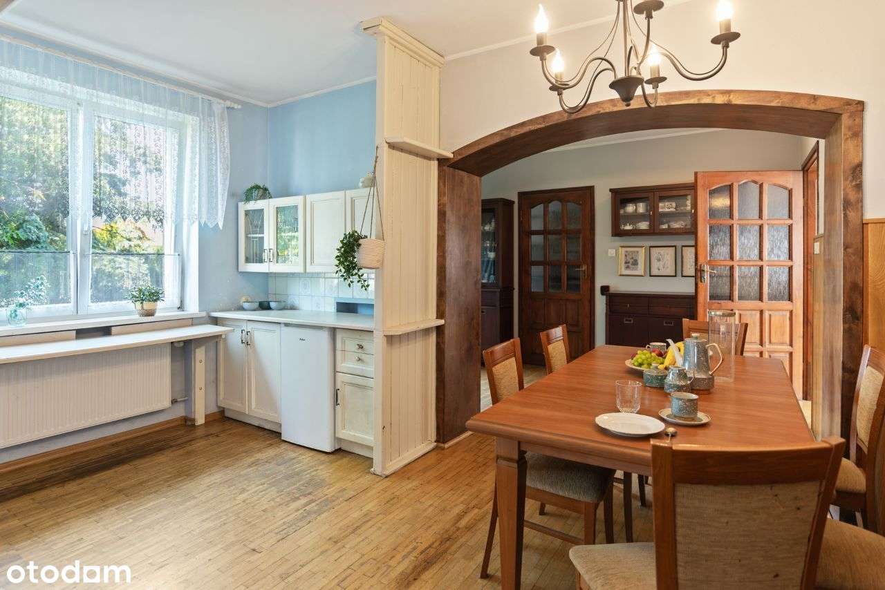 Dom z dużym ogrodem i dwoma lokalami usługowymi-8