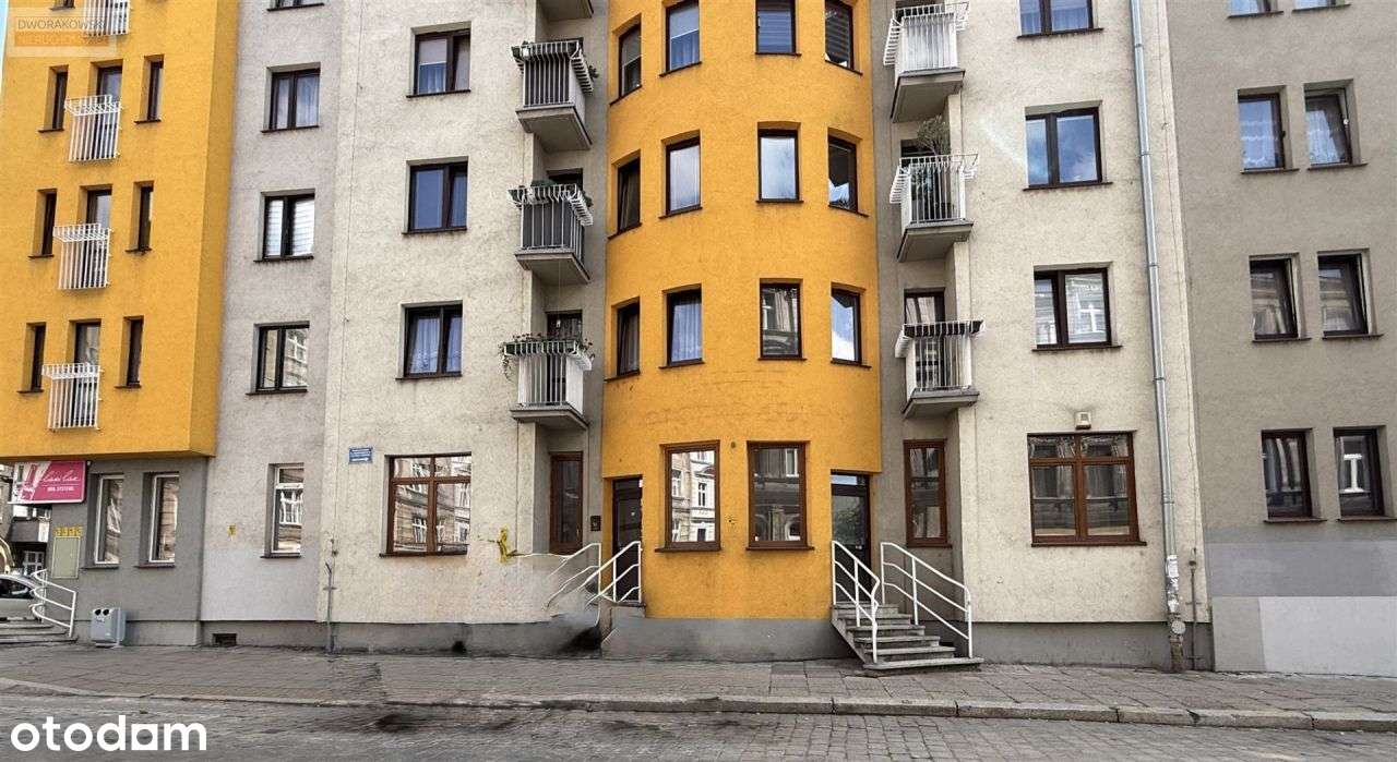 Lokal użytkowy w centrum miasta na sprzedaż-17